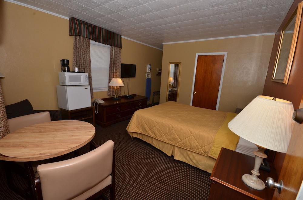 بدجيت هوست ميل-دور موتل