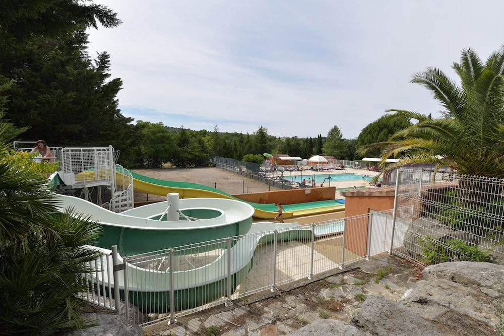 كامبينج دومين دو كروز دوزون حمام سباحة مكشوف