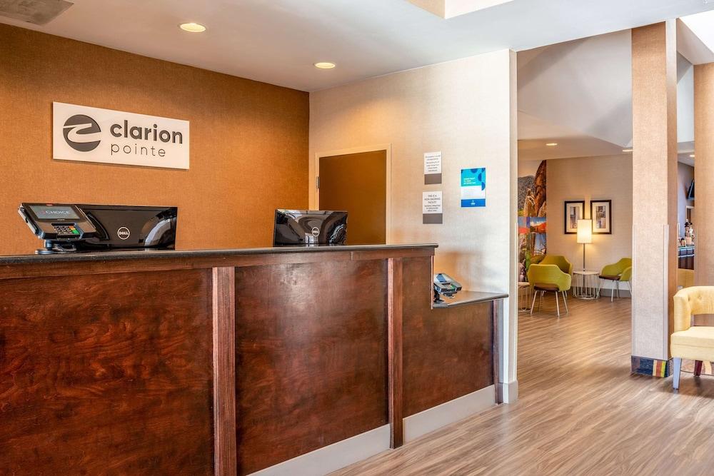 Clarion Pointe Harrisonburg Lobby