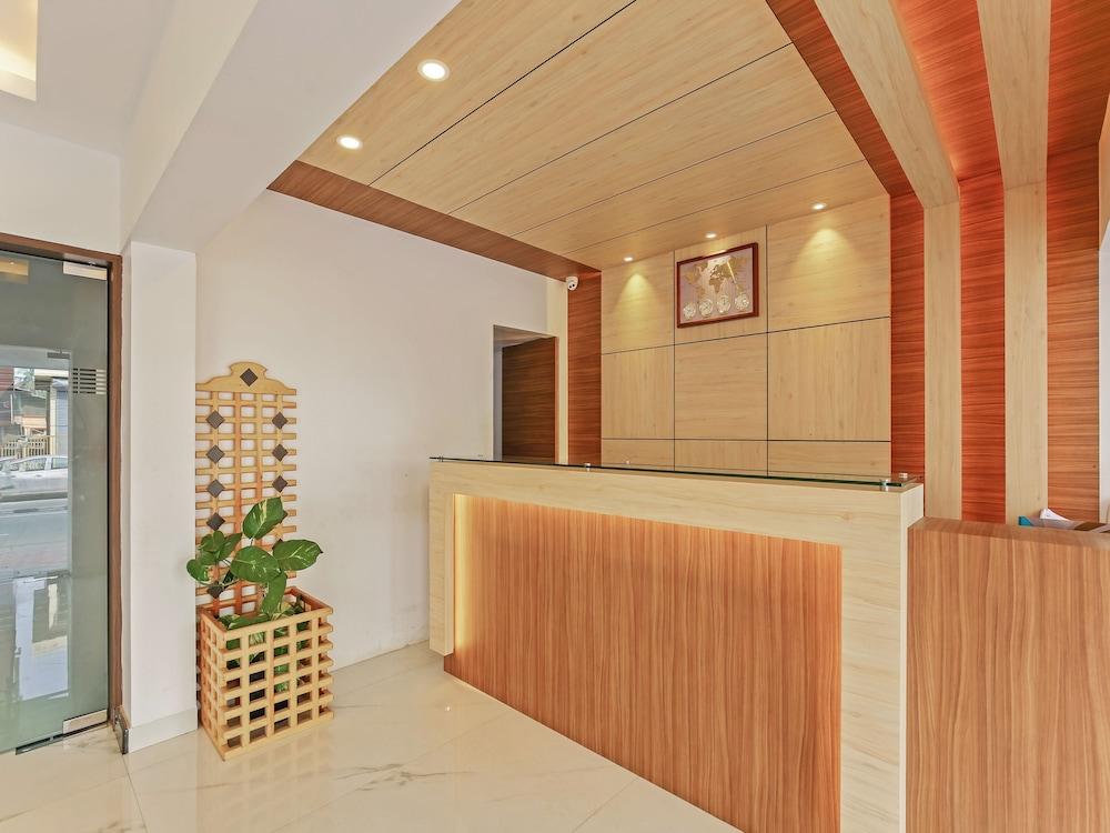 Treebo Goodland Residency - 500m from Railway Station Reception