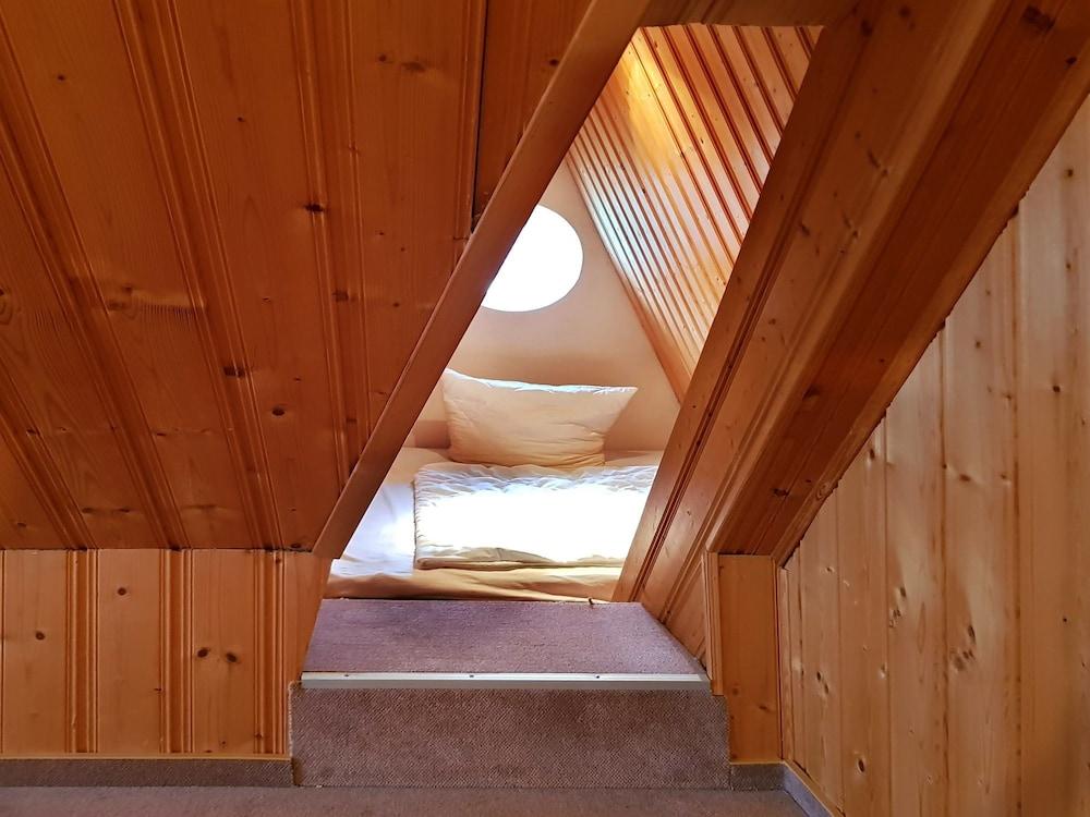 فيرينونونغن آن دير سونينفيزه غرفة