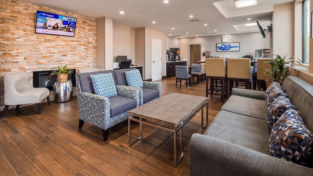 بيست ويسترن فار روكاواي/جاي إف كاي أيربورت أريا هوتل أخرى