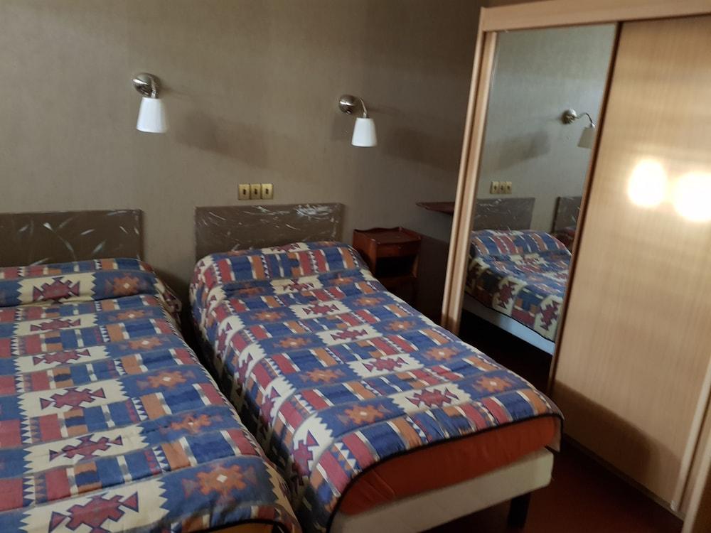 Le Chemin Neuf Room
