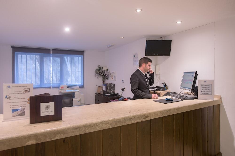هوتل مونت بلانك منطقة الاستقبال