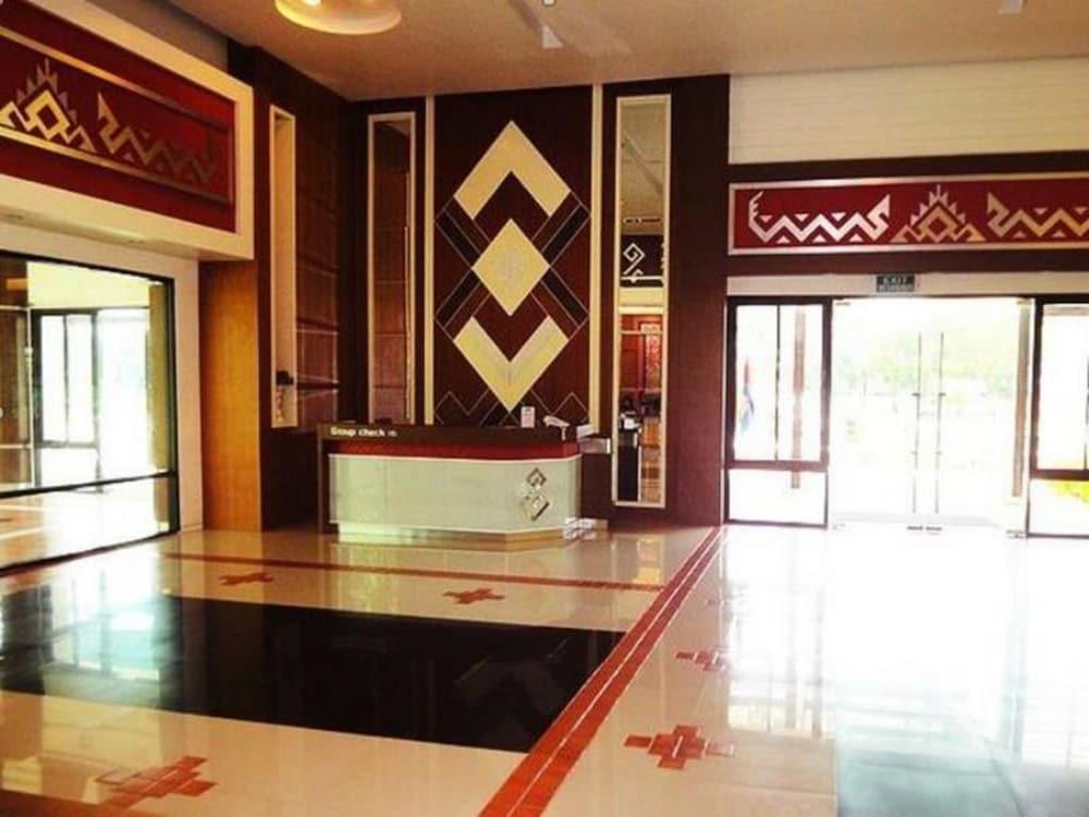 يو بليس آت أوبون راتشاتاني يونيفيرسيتي الردهة