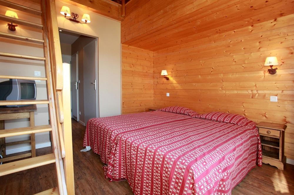 أوديزيا فاكانسيز شاليه لو غريبيلون غرفة