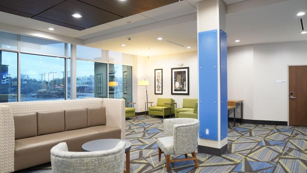 هوليداي إن إكسبرس آند سويتس دالاس سنترال ماركت سنتر بي آيتش جي الردهة