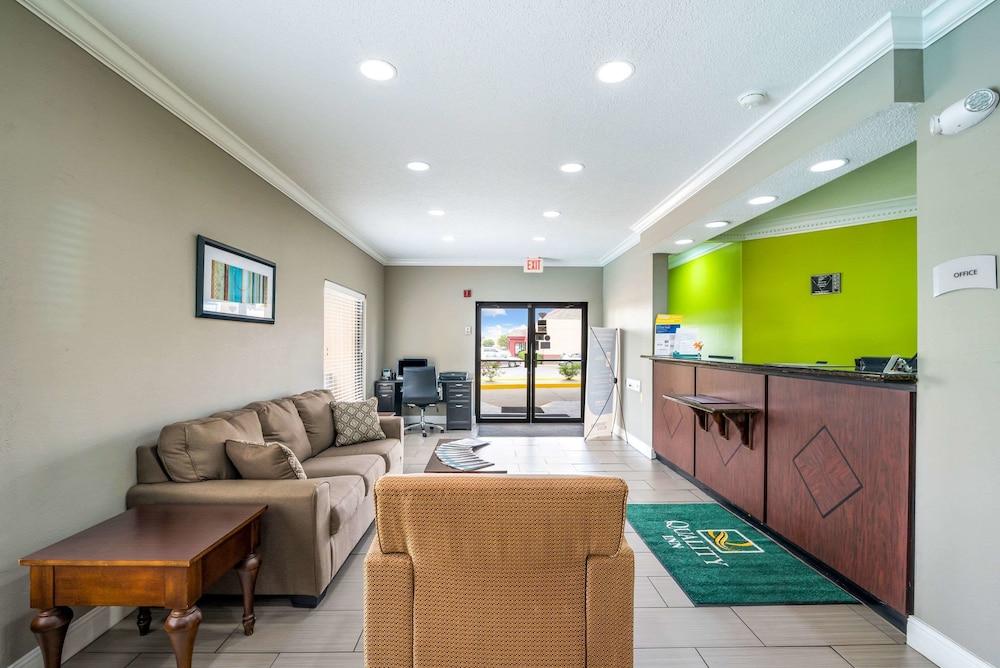 Quality Inn Cullman I-65 Exit 310 Lobby