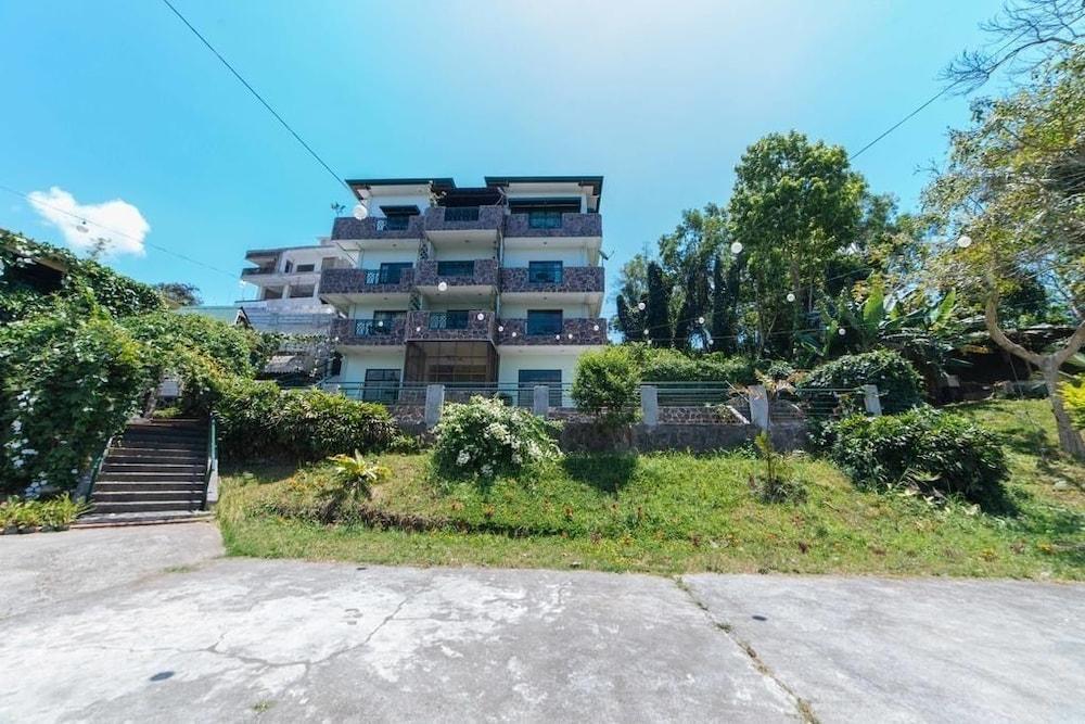 إم سي ماونتن هوم أبارتيل المنطقة الخارجية