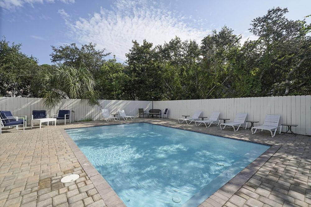 كوكونت كوف باي فايف ستار بروبيرتيز زحليقة مائية