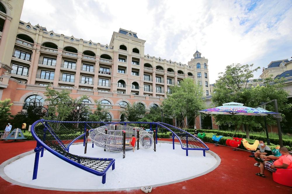 هيلتون داليان جولدن بيبل بيتش ريزورت المنطقة الخارجية