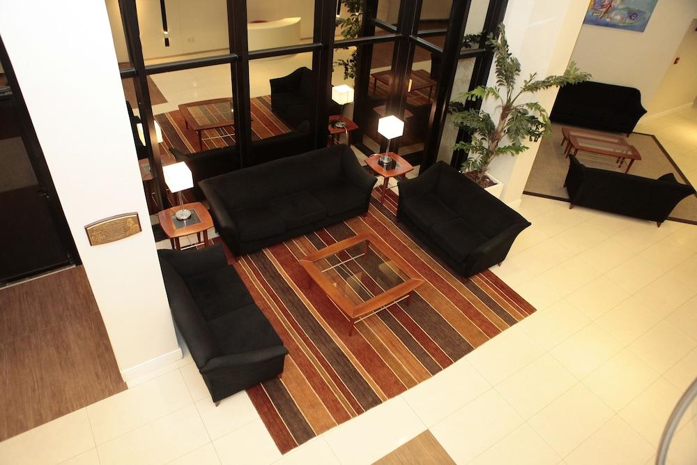 هوليداي إن فوروٓاليز ا ماي آيتش جي المنطقة الخارجية