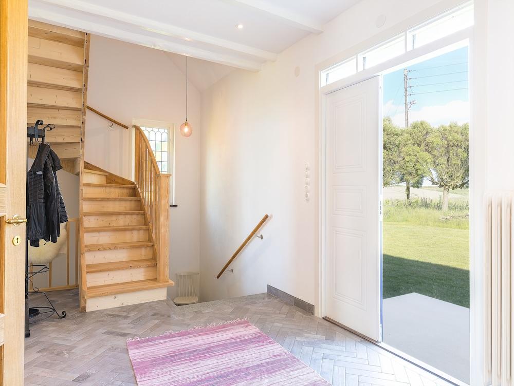 Gislövs Gamla Byagård Interior Entrance