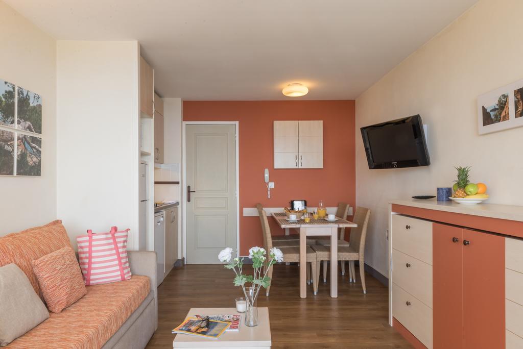 بير آند فاكانسيه ريزدنس كان فيلا فرانسيا أخرى