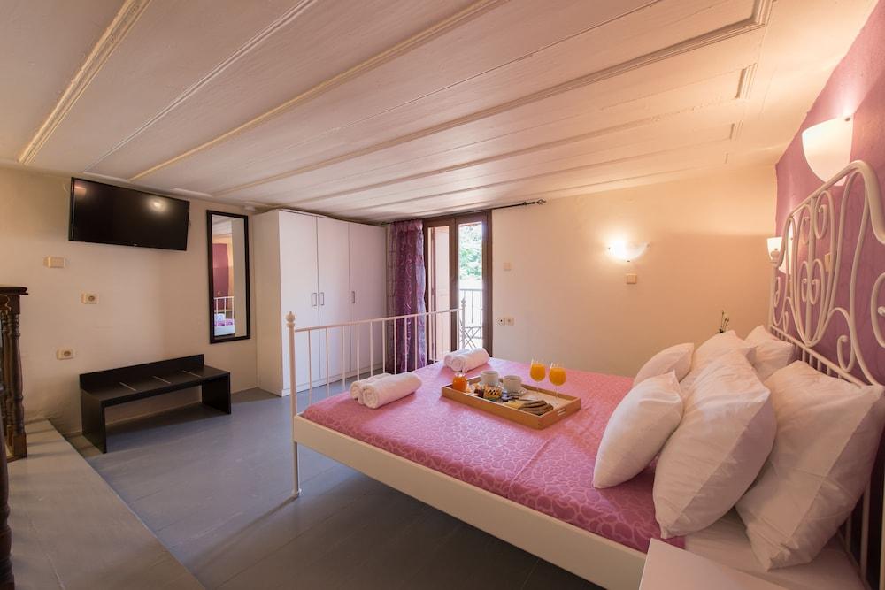 Xenios Zeus Room