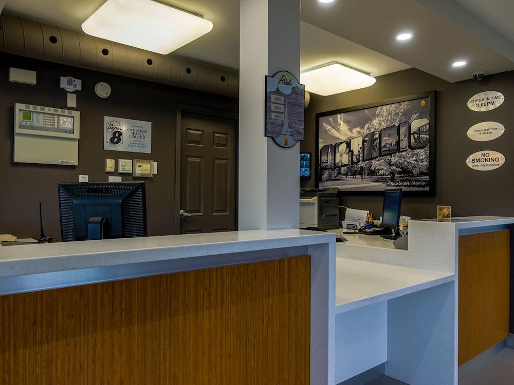 سوبر 8 باي ويندام سولت سانت ماري أون منطقة الاستقبال