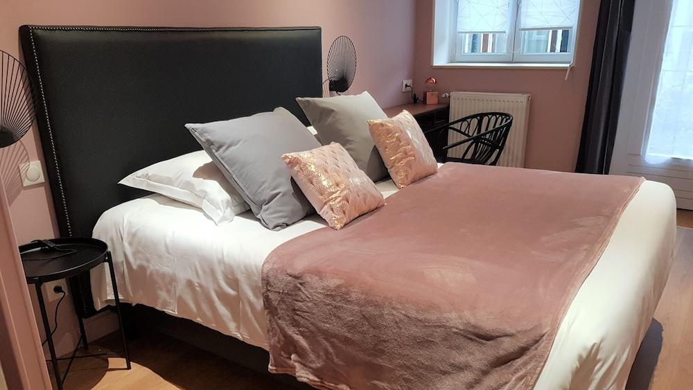 Le Beaugency Room