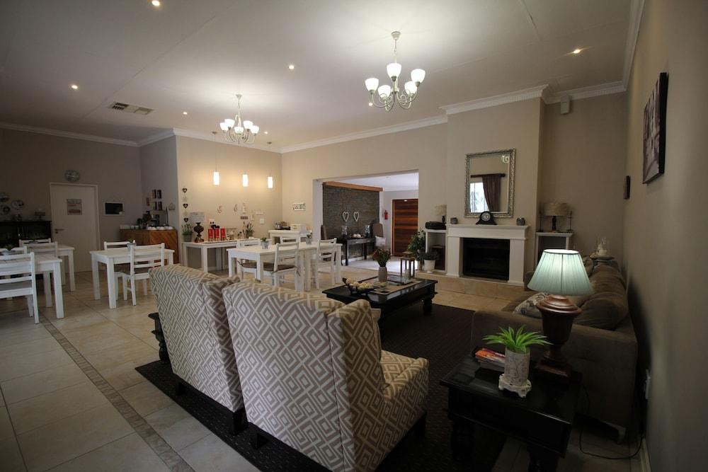 هاوس أون أولوف بالم داخلي