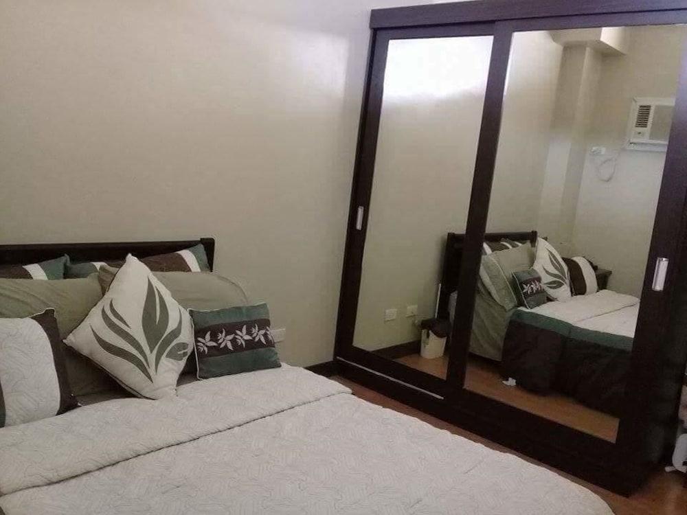 يور هوم أواي فروم هوم رويال بالم غرفة