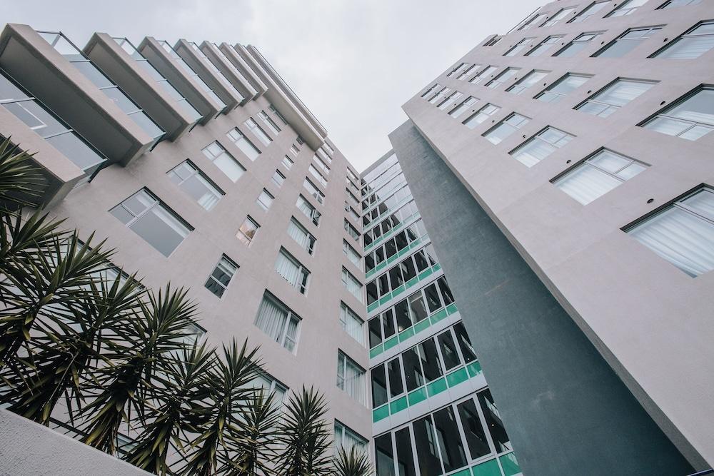 نيوكاسل سنترال بلازا