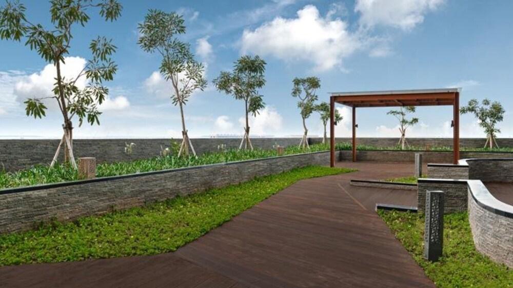 ثري- بد روم،ز، أوكوود أبارتمنتس بيك جاكرتا المنطقة المحيطة بالمنشأة