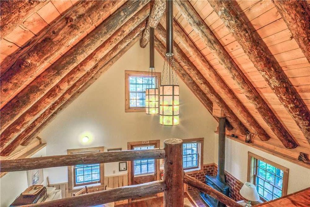 بيري مانزفيلد - وود شاك كابين غرفة