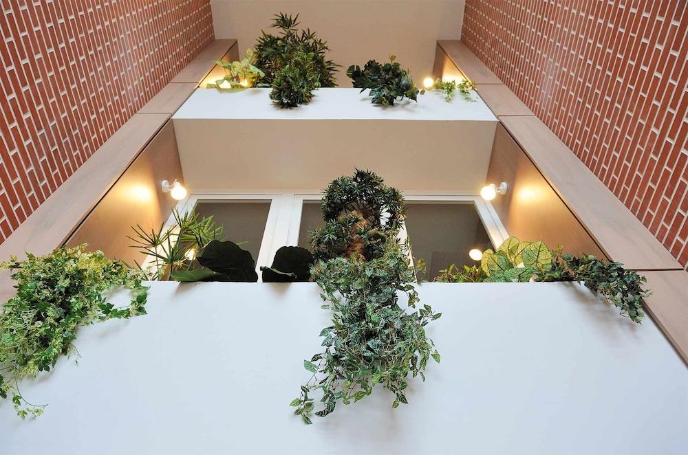 سيجور & أفيرز كريتاي لو ماجيستير داخلي