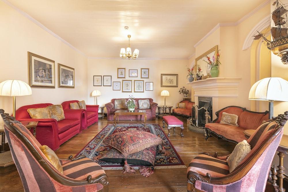 The Elgin, Darjeeling Lobby Sitting Area