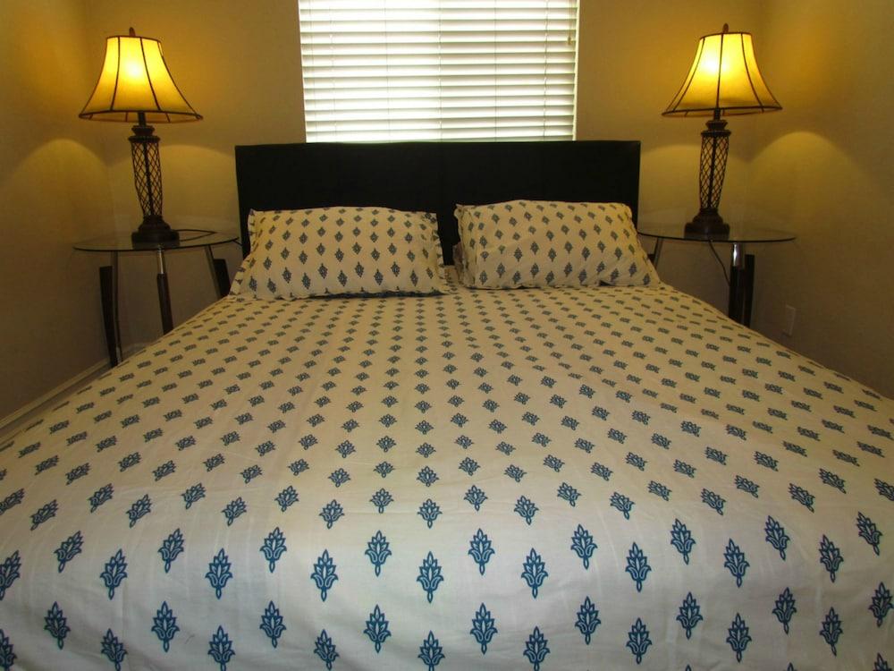 3 بد روومز دوبلكس ويذ أوشن فيو غرفة