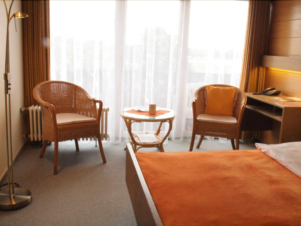 أكزنت هوتل لاندهاوس هينين غرفة ضيافة