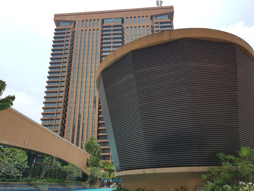 Good Service Suite at Times Square Featured Image