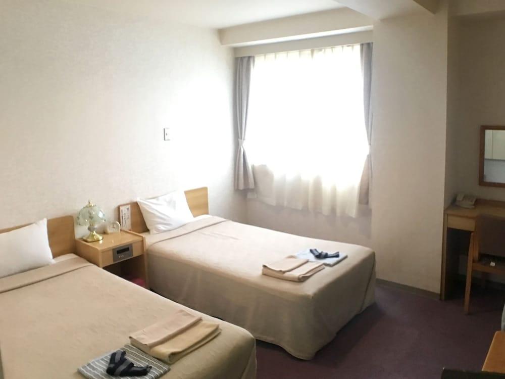 هوتل شيبوكاوا هيلز غرفة