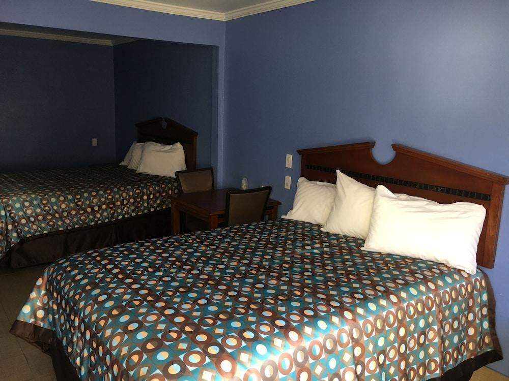 Ruby Motel Room