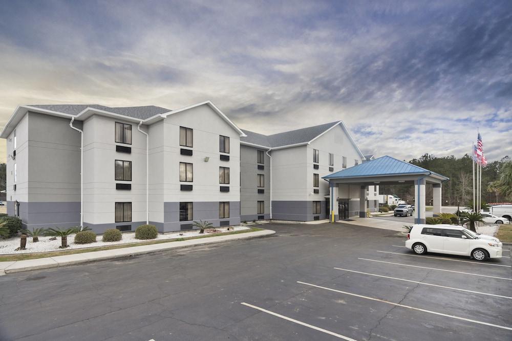 بايمونت باي ويندام بولر سافانا