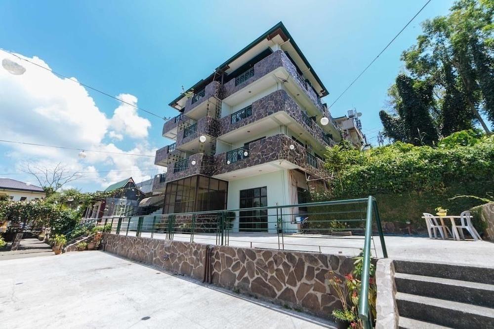 إم سي ماونتن هوم أبارتيل المنطقة الخارجية