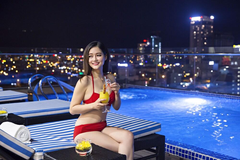 دياموند بيتش هوتل حمام سباحة مكشوف