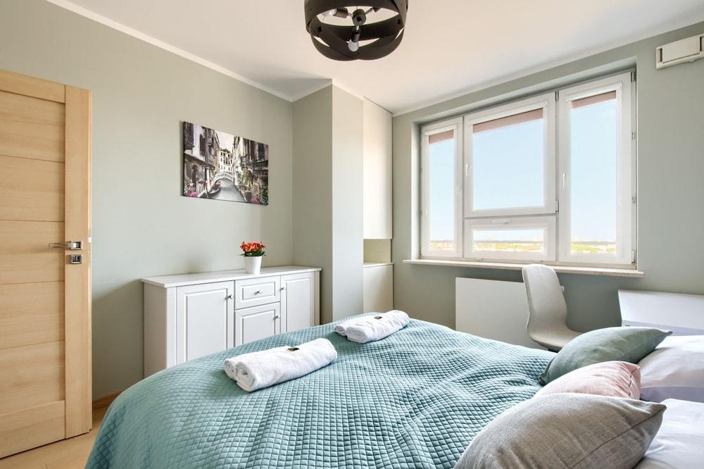 بي آند أو أبارتمنتس سلومينسكييجو 5 غرفة