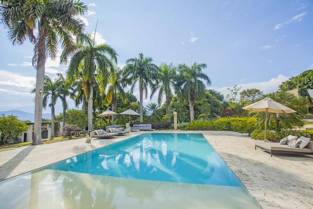 لوكسي فيلا سان جيريونيمو باي نوماد جورو الصورة الأساسية