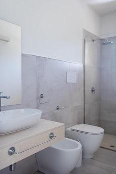 لونا مينويكا سويتس آند أبارتمنتس أخرى