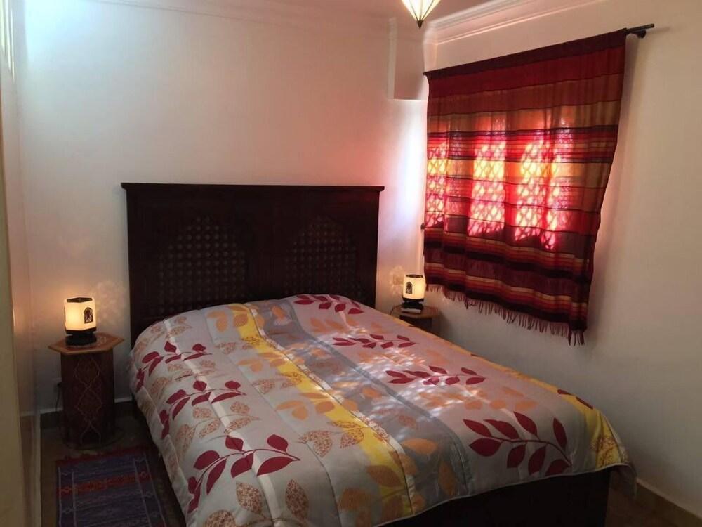 بيتش سايد 3 بد رومز رياص آر إي إف 1092 غرفة