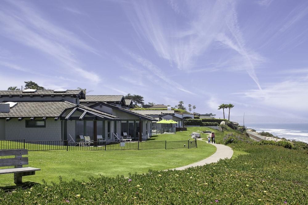 WCH at Wave Crest Resort Exterior