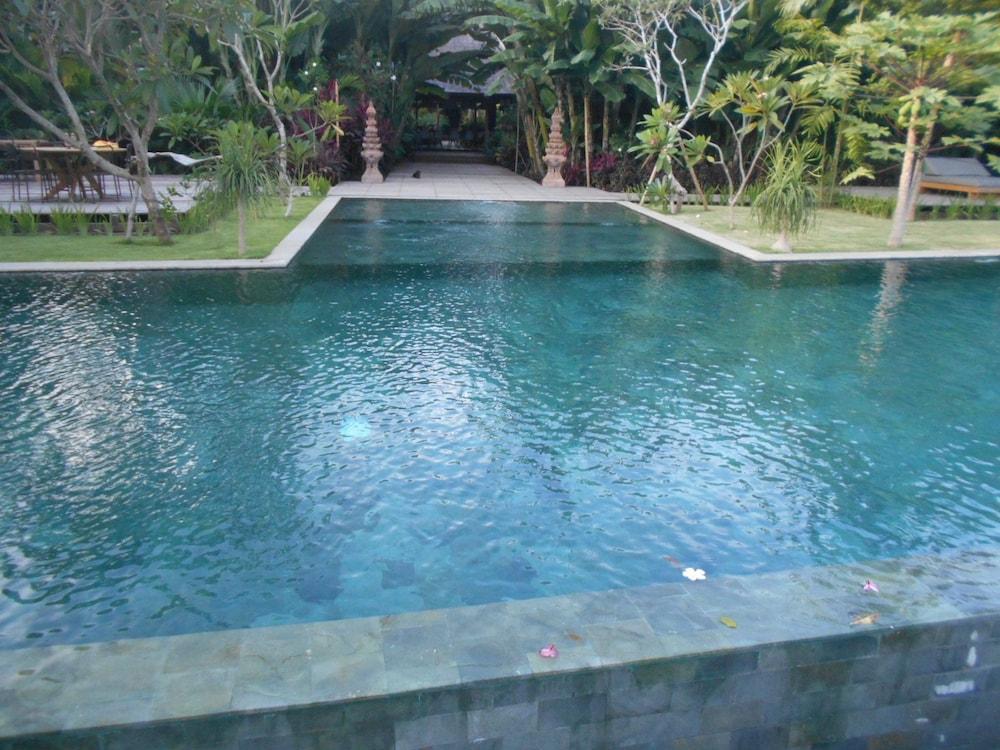 Serenity Riverside Outdoor Pool