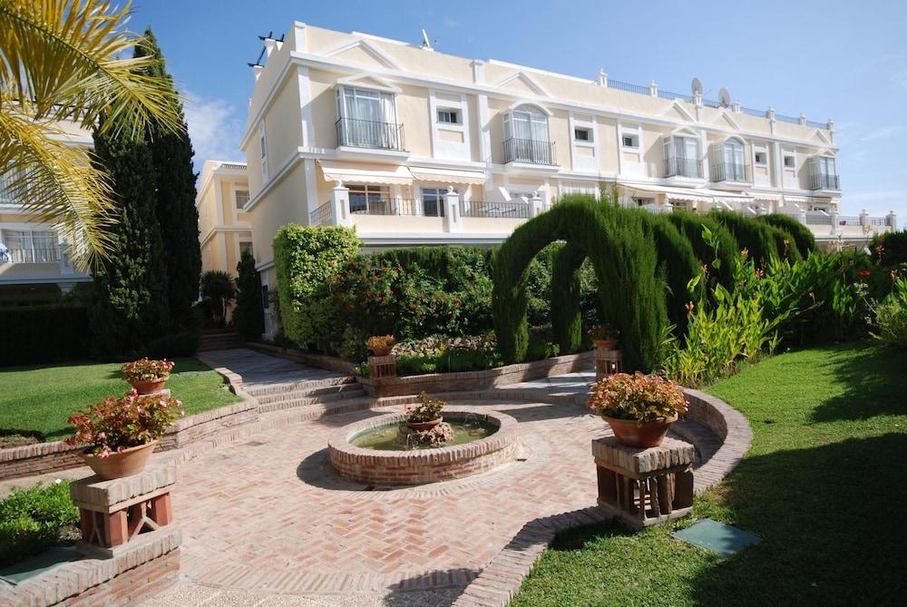 ألوها جاردنز باي فاكيشن كير المنطقة المحيطة بالمنشأة