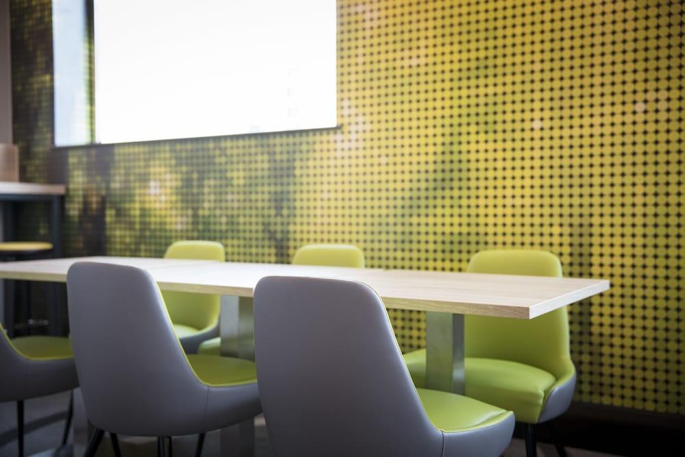 ثيستل إكسبريس سويندون