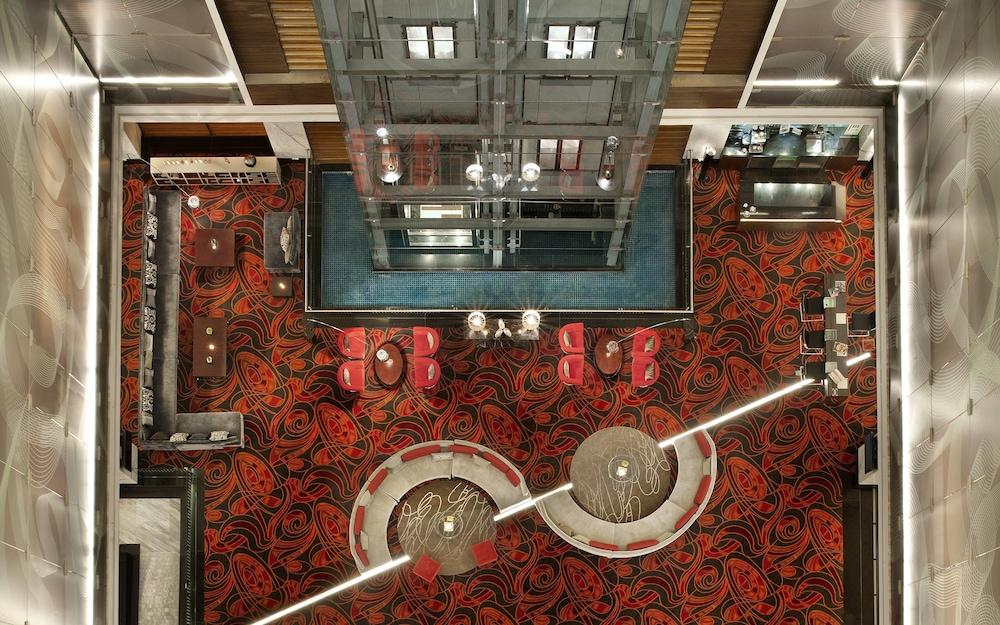 Le Meridien Coimbatore Lobby