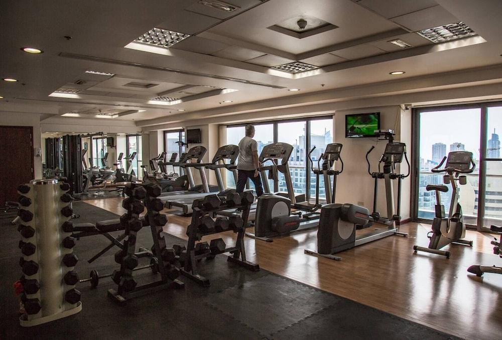 Spacious + Modern Studio in JLT - Sleeps 3 Fitness Facility