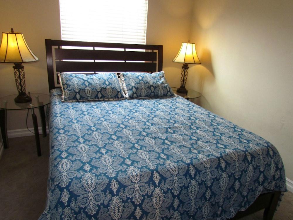 3 بد روومز دوبلكس ويذ أوشن فيو غرفة