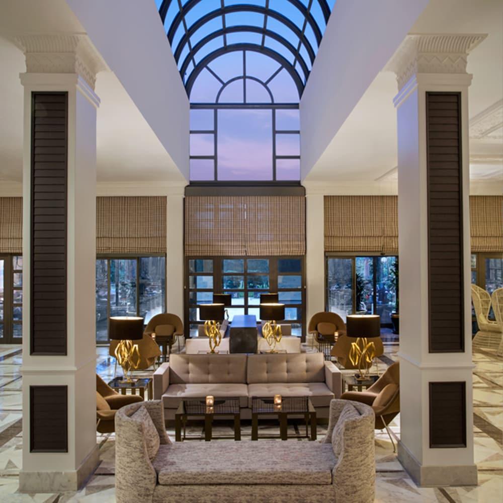Balmy Foresta Lobby