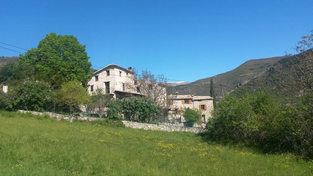 لا ميزون دو جولي المنطقة الخارجية