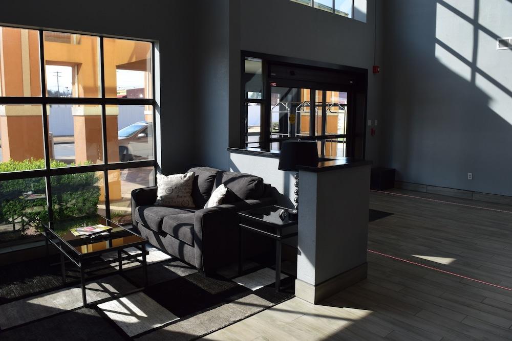 كواليتي سويتس ماوميل - ليتيل روك إن دبليو الردهة